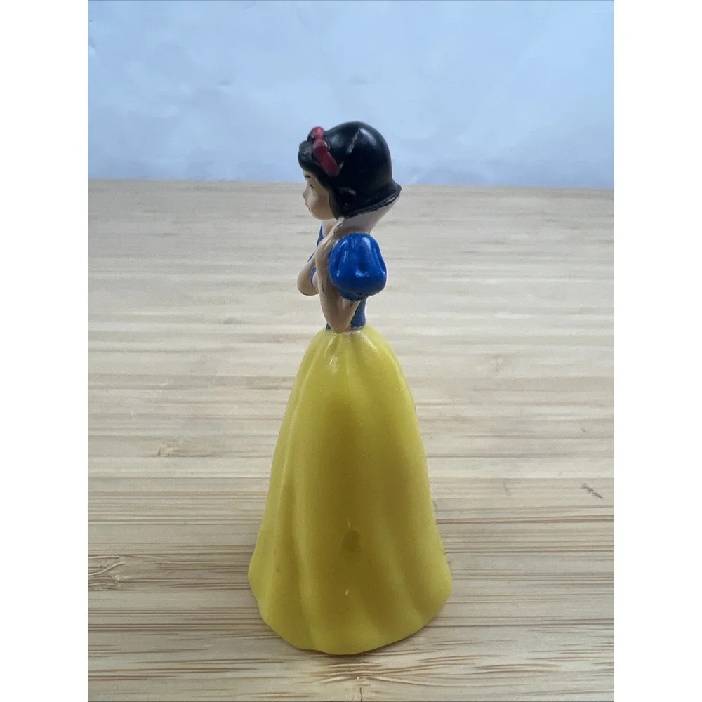 Disney Snow White Yellow Dress Cake Topper  3in Toy‎ Figure